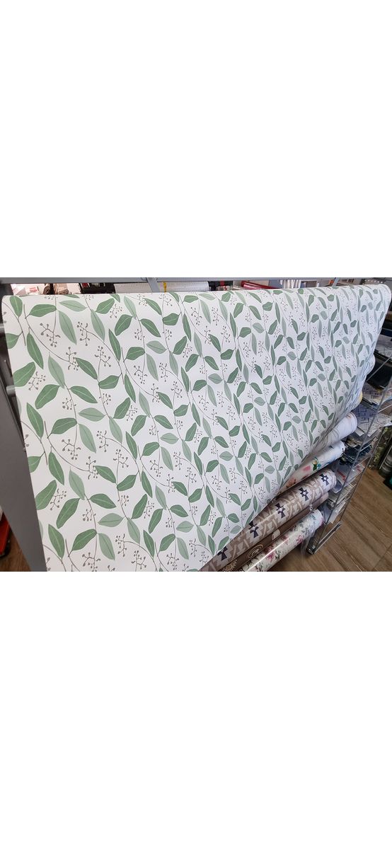 Faţă de masă impermeabilă Bergamo Berit, d-c-fix, albă cu imprimeu frunzuliţe verde pastel, 138 cm lăţime
