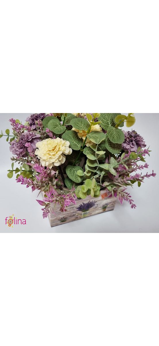 Aranjament cu flori şi plante artificiale, Folina, în cutie decorativă lila