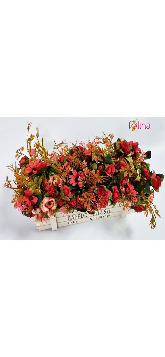 Aranjament cu flori artificiale roşii în cutie din lemn alb, 33x15cm