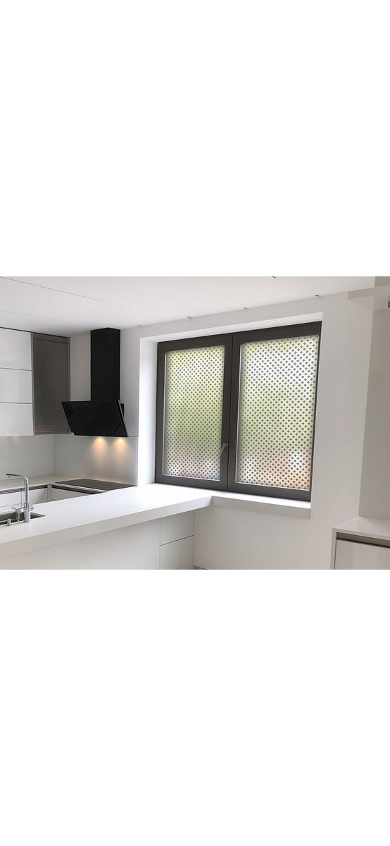 Folie geam autoadezivă Abela, Folina, sablare cu model geometric gri, 100 cm lăţime