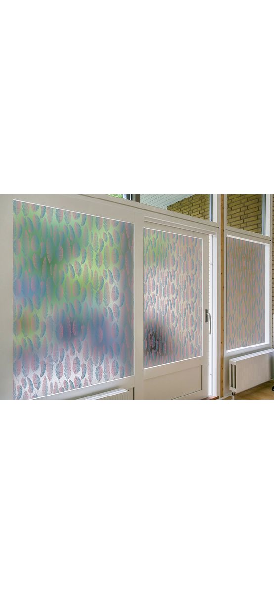 Folie geam autoadezivă Yates, Folina, sablare cu model pene colorate, rolă de 100x250 cm , racletă inclusă