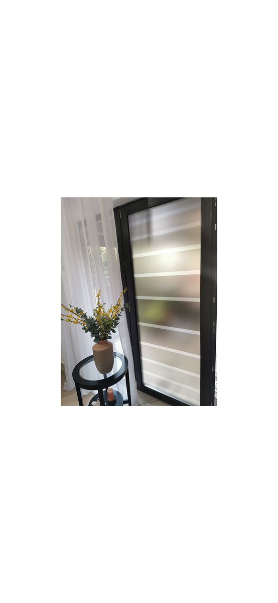 Folie sablare uşă din sticlă Frida, Folina, model dungi gri în degrade, rolă de 100x210 cm + accesorii montaj