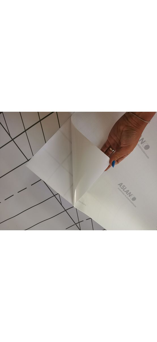 Folie tablă școlară cu liniatură, whiteboard cu liniatură tip 1, tip 2 şi matematică, rolă de 130x200 cm