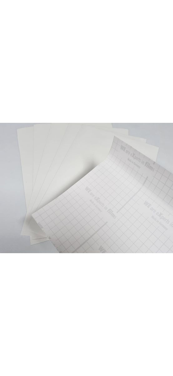 Set 5 coli A4 folie autoadezivă tip tablă de scris whiteboard şi 3 markere colorate