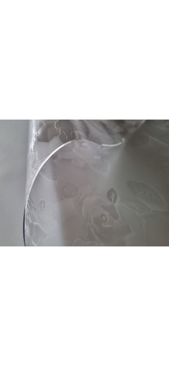 Folie protecţie blat mobilă, transparentă cu model floral, trandafiri, fără adeziv, 1.5 mm grosime, 100 cm lăţime