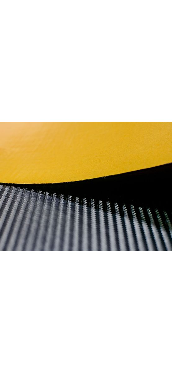 Piele artificială neagră embosată tip carbon 3D pe suport textil din microfibră, autoadezivă, 138 cm lațime