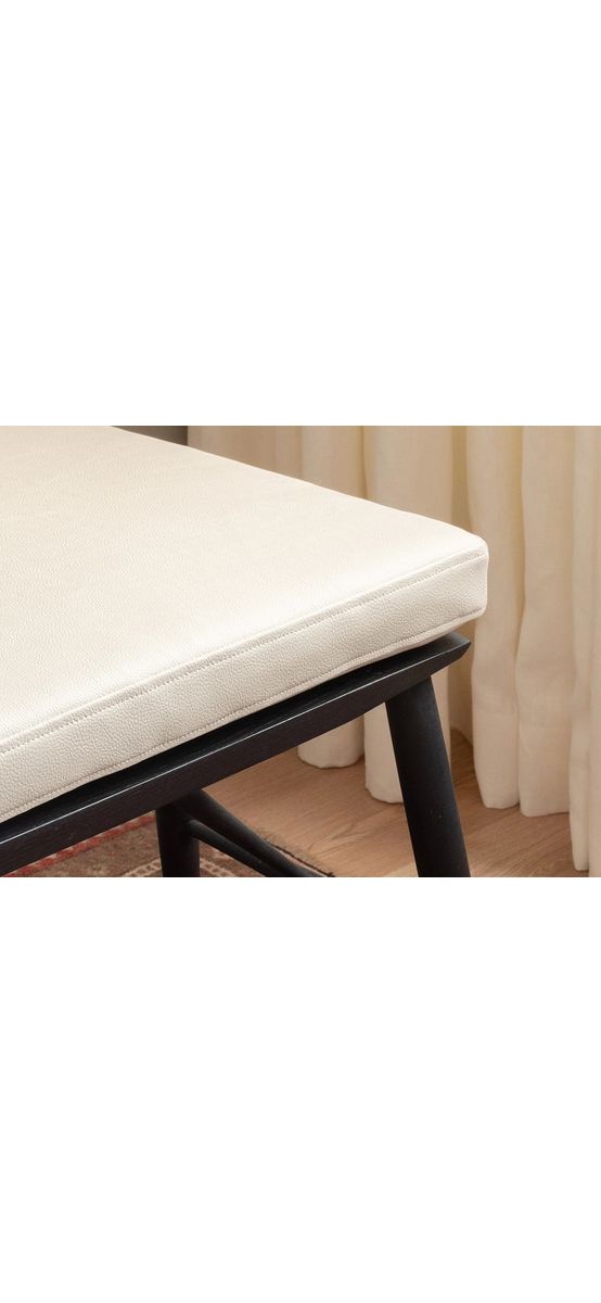 Piele ecologică autoadezivă albă, aspect natural, moale și flexibilă, grosime 0,8 mm, lățime 140 cm