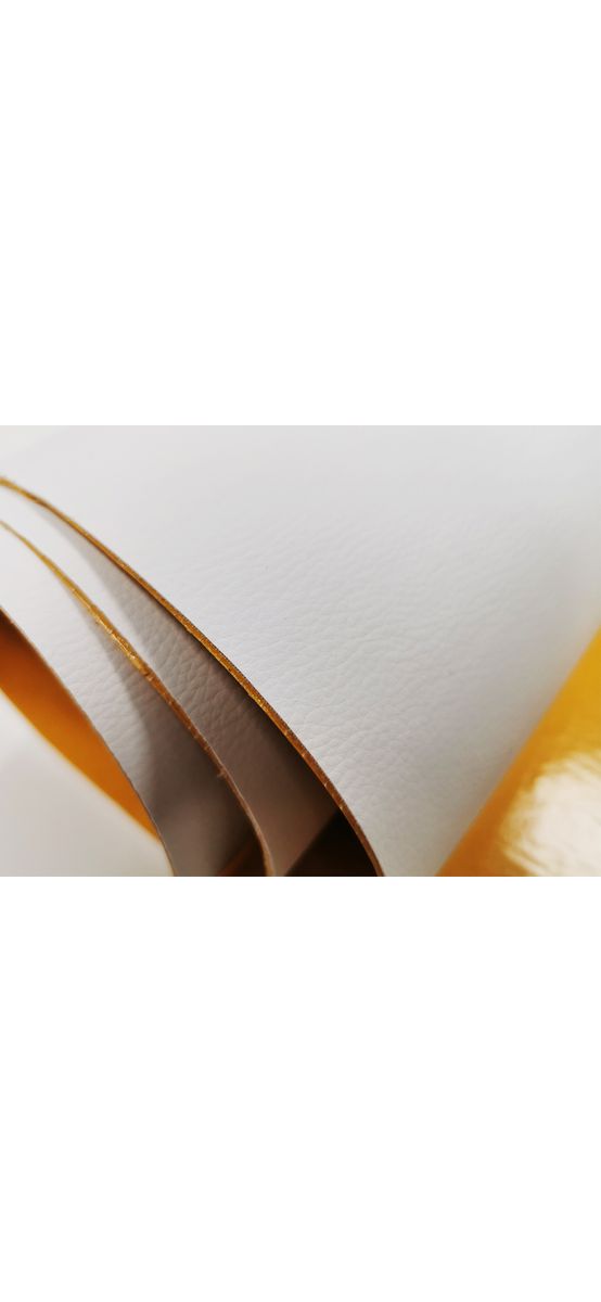 Piele ecologică autoadezivă albă, aspect natural, moale și flexibilă, grosime 0,8 mm, lățime 140 cm
