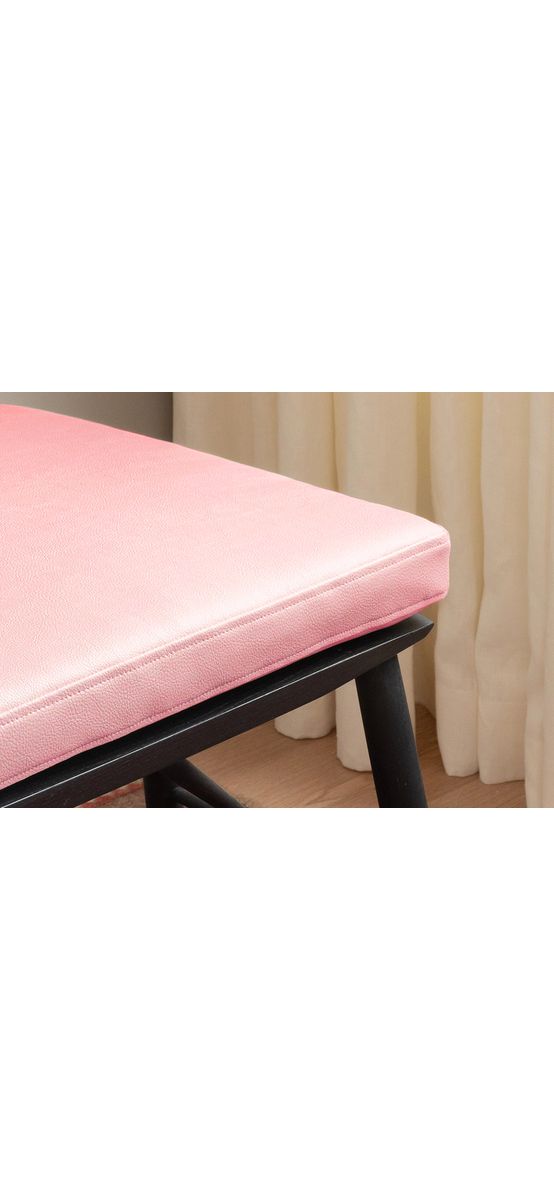 Piele ecologică autoadezivă culoare roz bombon, aspect natural, moale și flexibilă, grosime 0,8 mm, lățime 137 cm