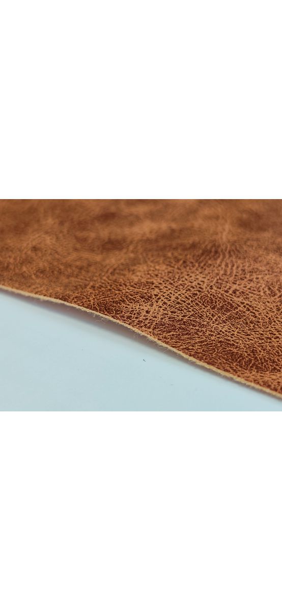 Piele ecologică culoare maro cu aspect natural, moale și flexibilă, fără adeziv, grosime 0,8 mm, lățime 139 cm