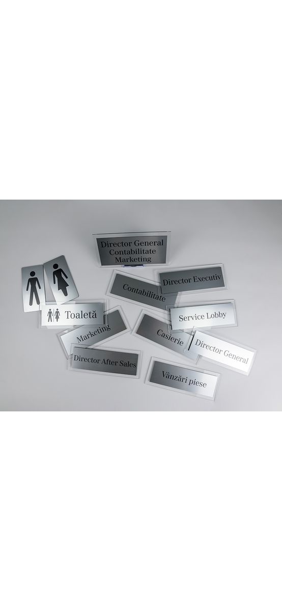 Plăcuță personalizată din bond gravat pe suport din plexiglass, cu text personalizat