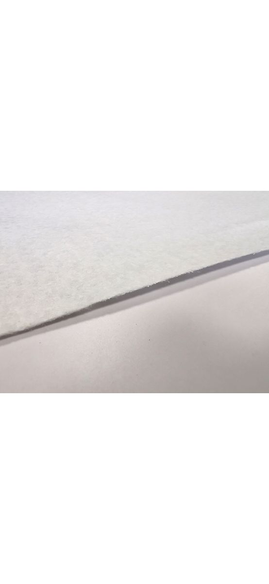 Fetru la metru, pâslă albă  cu grosime de 1 mm, cu lățimea de 90cm - produs 100% din materiale reciclate