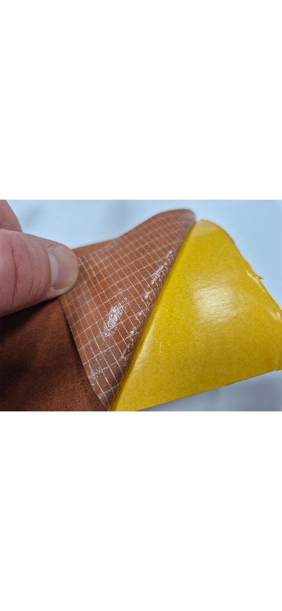 Rolă din piele ecologică autoadezivă culoare maro, imitație piele întoarsă, moale si flexibilă, 1mm grosime, dimensiune 50x100cm