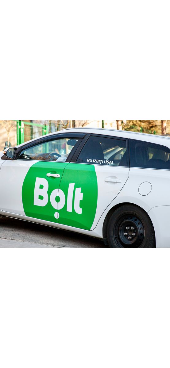 Set 2 stickere cu mesajul 'Nu izbiți ușa!', ideal pentru serviciile de taximetrie, Uber sau Bolt - culoare la alegere