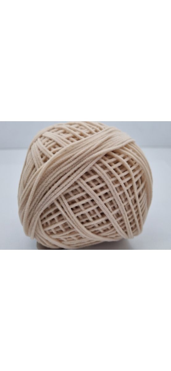 Snur catifelat crem, Maccaroni Suede, pentru tricotat si crosetat