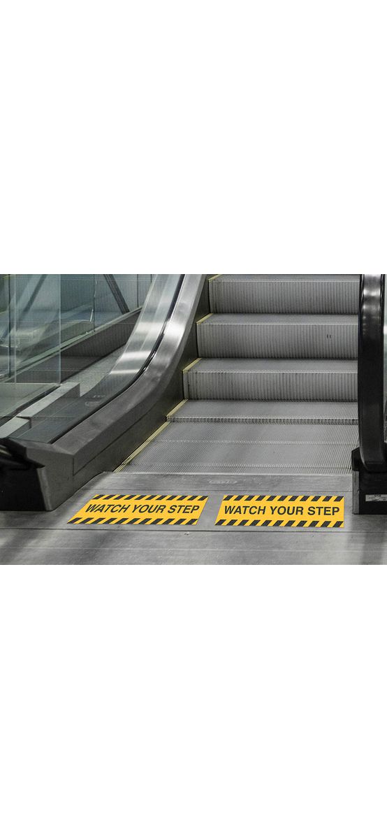Sticker antiderapant pentru podea cu mesajul 'Watch your step', autoadeziv cu granulație grosieră, Folina, 60x16 cm, set 2 stickere