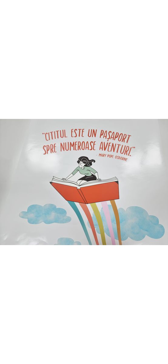 Sticker cu mesaj 'Cititul este un pașaport spre numeroase aventuri', decorațiune pentru școli și grădinițe, 90x70 cm, racletă de aplicare inclusă