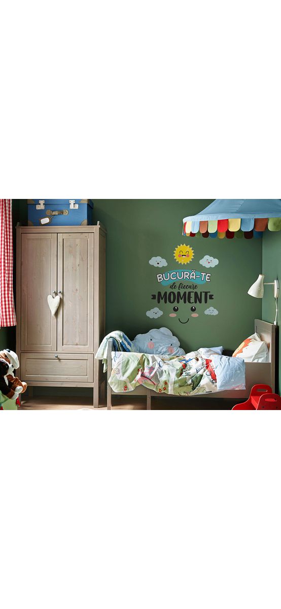 Sticker cu mesaj 'Bucură-te de fiecare moment', decorațiune pentru școli și grădinițe sau camera copiilor, 100x100 cm, racletă de aplicare inclusă