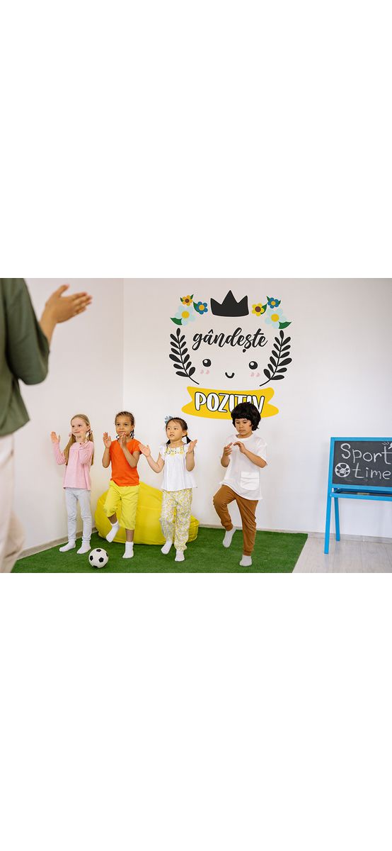 Sticker cu mesaj motivațional 'gândește pozitiv', decorațiune pentru școli și grădinițe sau camera copiilor , 93x100 cm, racletă de aplicare inclusă