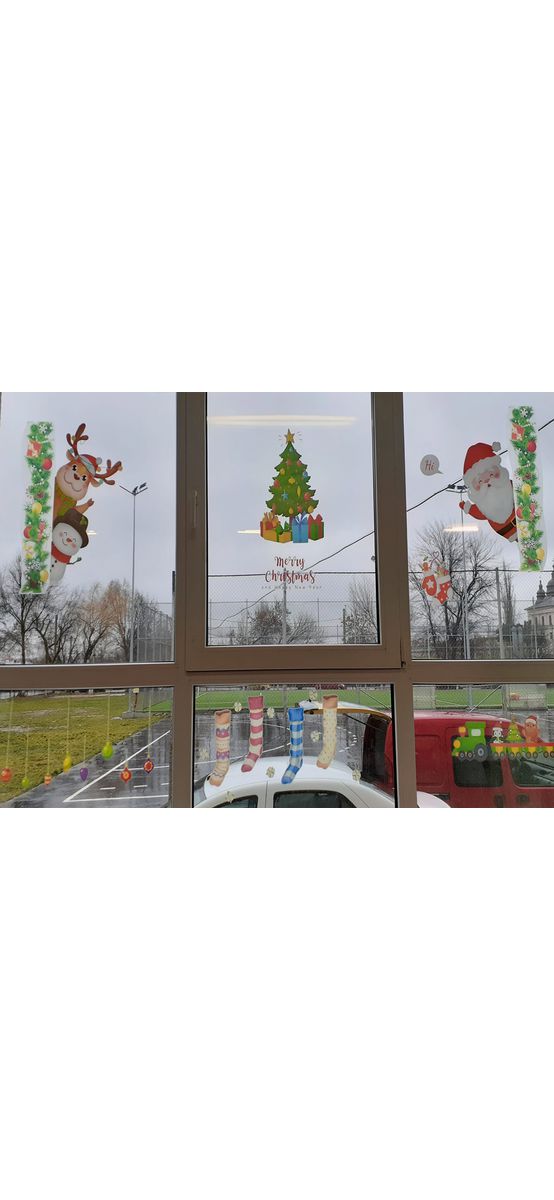 Sticker Crăciun, decor colorat cu Moş Crăciun, ren şi brăduţ