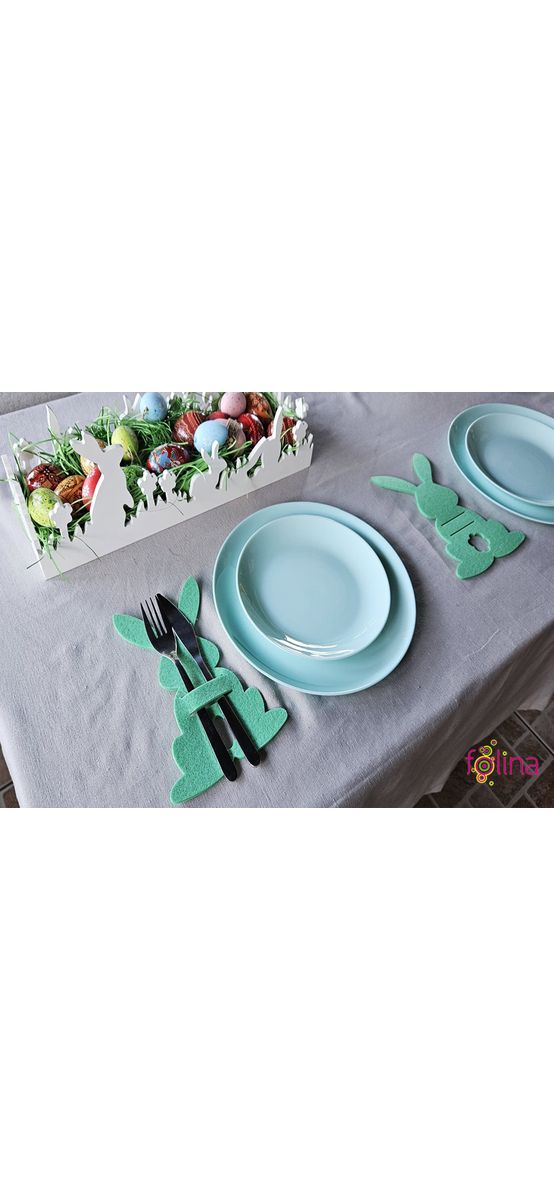 Suport decorativ pentru tacâmuri, iepuraşi din pâslă verde, set 4 bucăţi