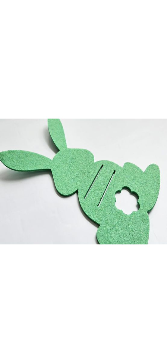 Suport decorativ pentru tacâmuri, iepuraşi din pâslă verde, set 4 bucăţi