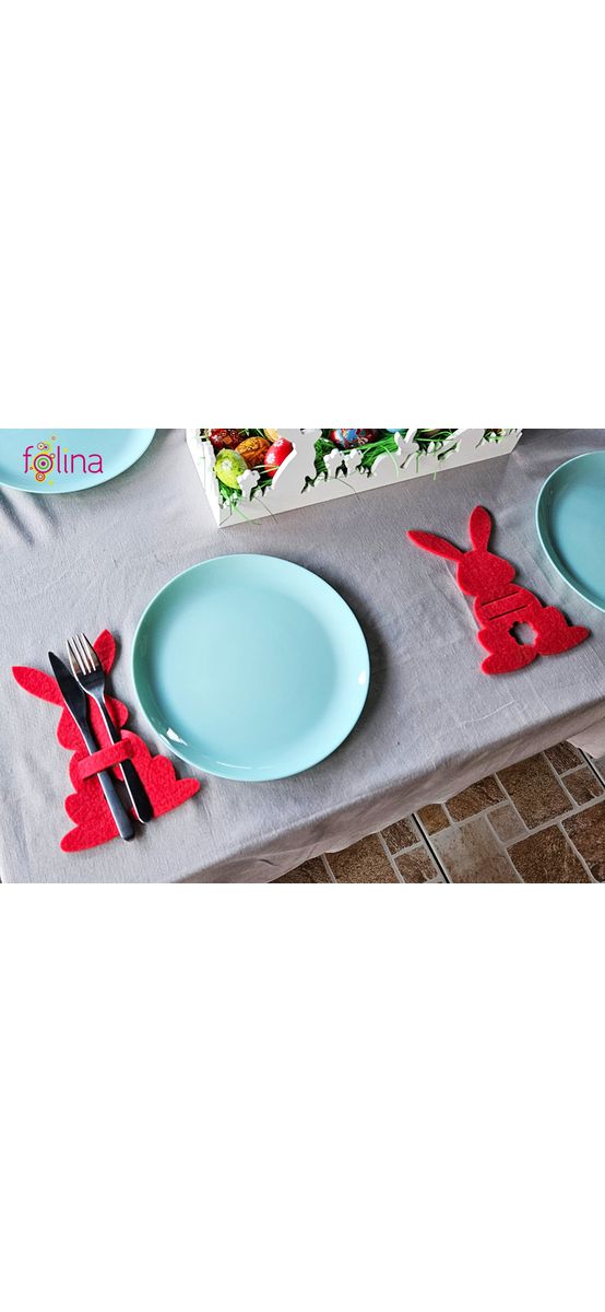 Suport decorativ pentru tacâmuri, iepuraşi din pâslă roşie, set 4 bucăţi