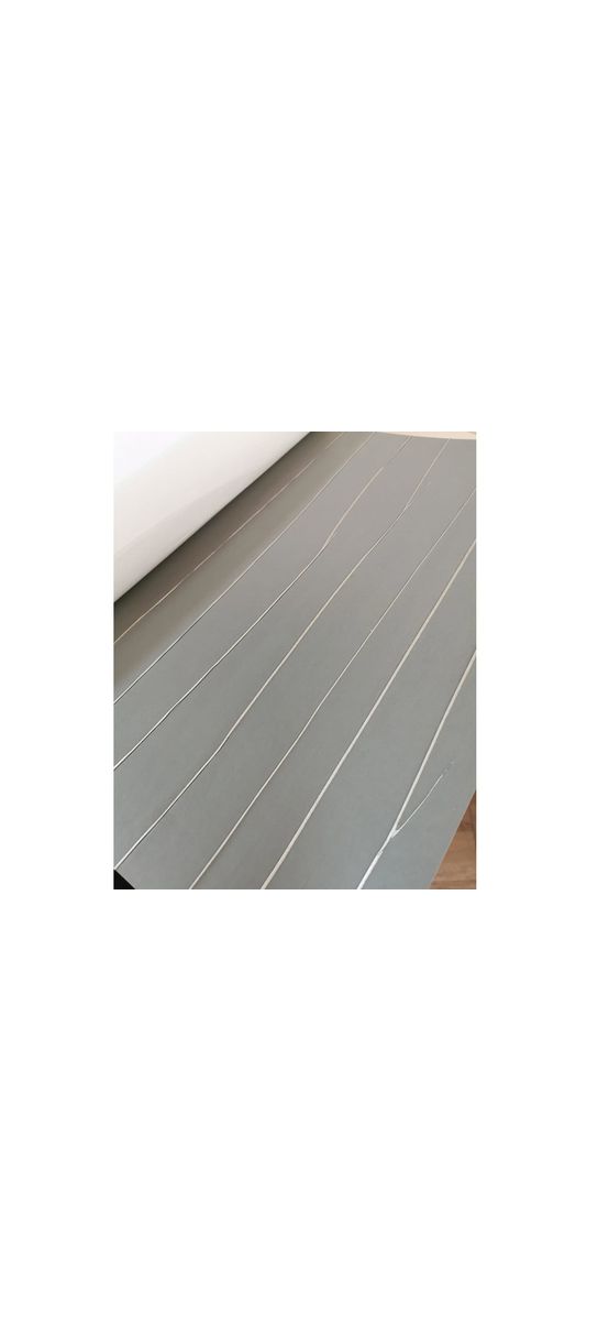 Tapet gri cu linii argintii în relief, Marburg 63411